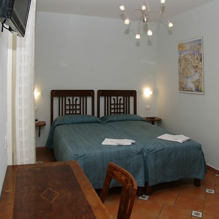 Dolcevitasorrento Guest House Exteriör bild