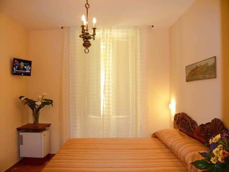 Dolcevitasorrento Guest House Exteriör bild